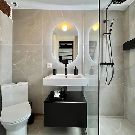 Beau Duplex Central, Proche Saint Sernin Apartmán